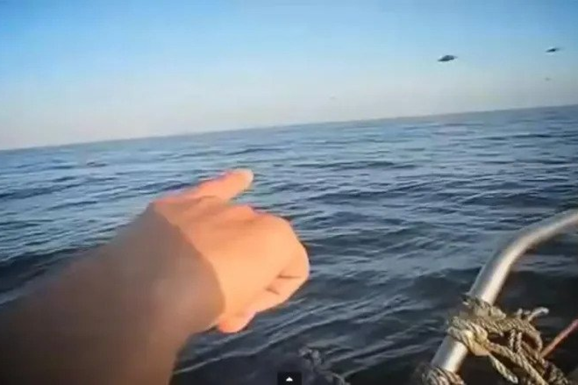 Fisherman Films UFO as it Escapes Military by Diving into Ocean