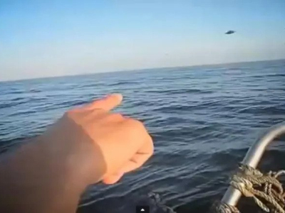 Fisherman Films UFO as it Escapes Military by Diving into Ocean